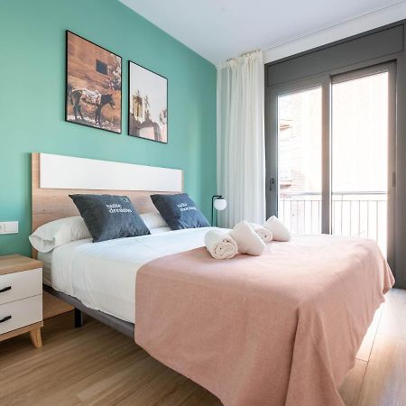 limehome Barcelona Carrer de Besalú 90 Exterior foto