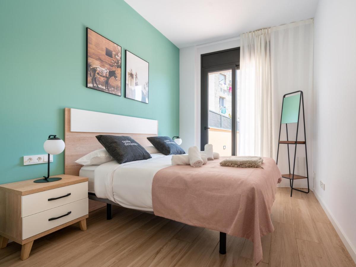 limehome Barcelona Carrer de Besalú 90 Exterior foto